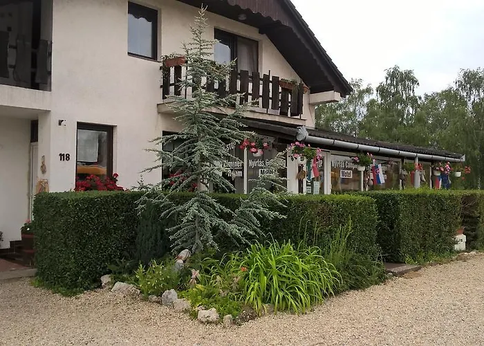 营地 Nyirfas 瑙吉考尼饶